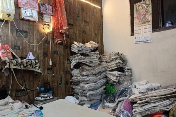 Jagdamba Prasad Drycleaner